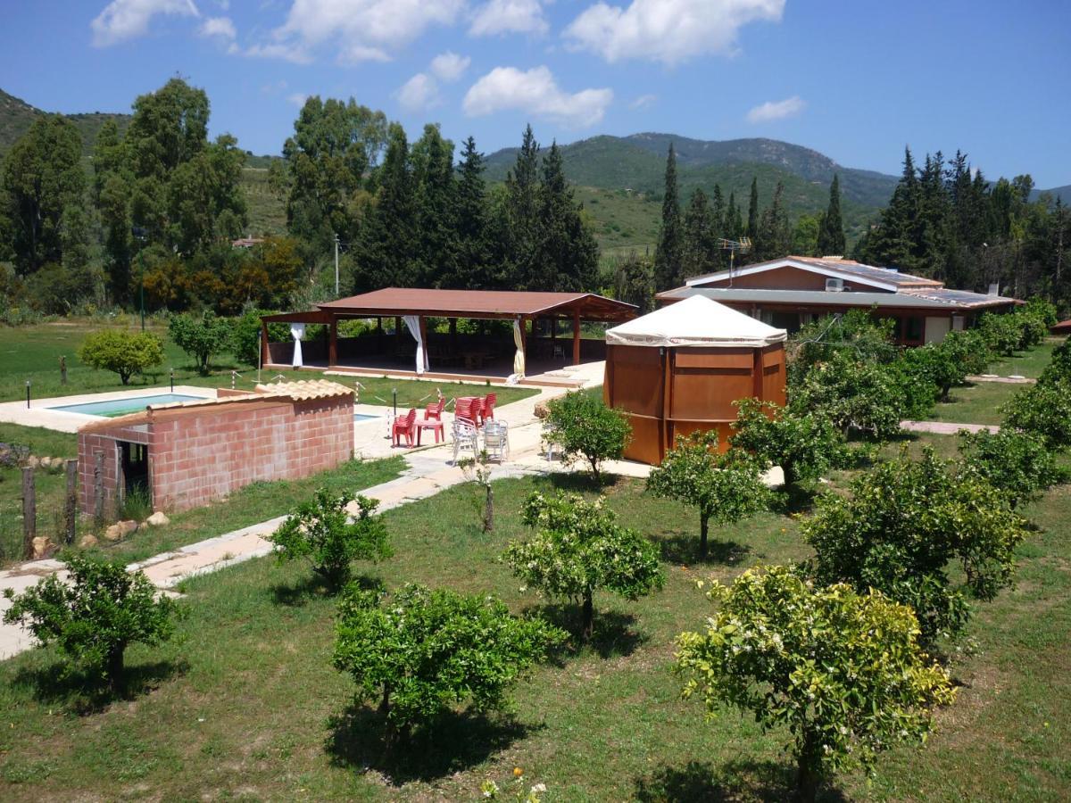 Bed and Breakfast Il Frutteto Торре-делле-Стелле Екстер'єр фото
